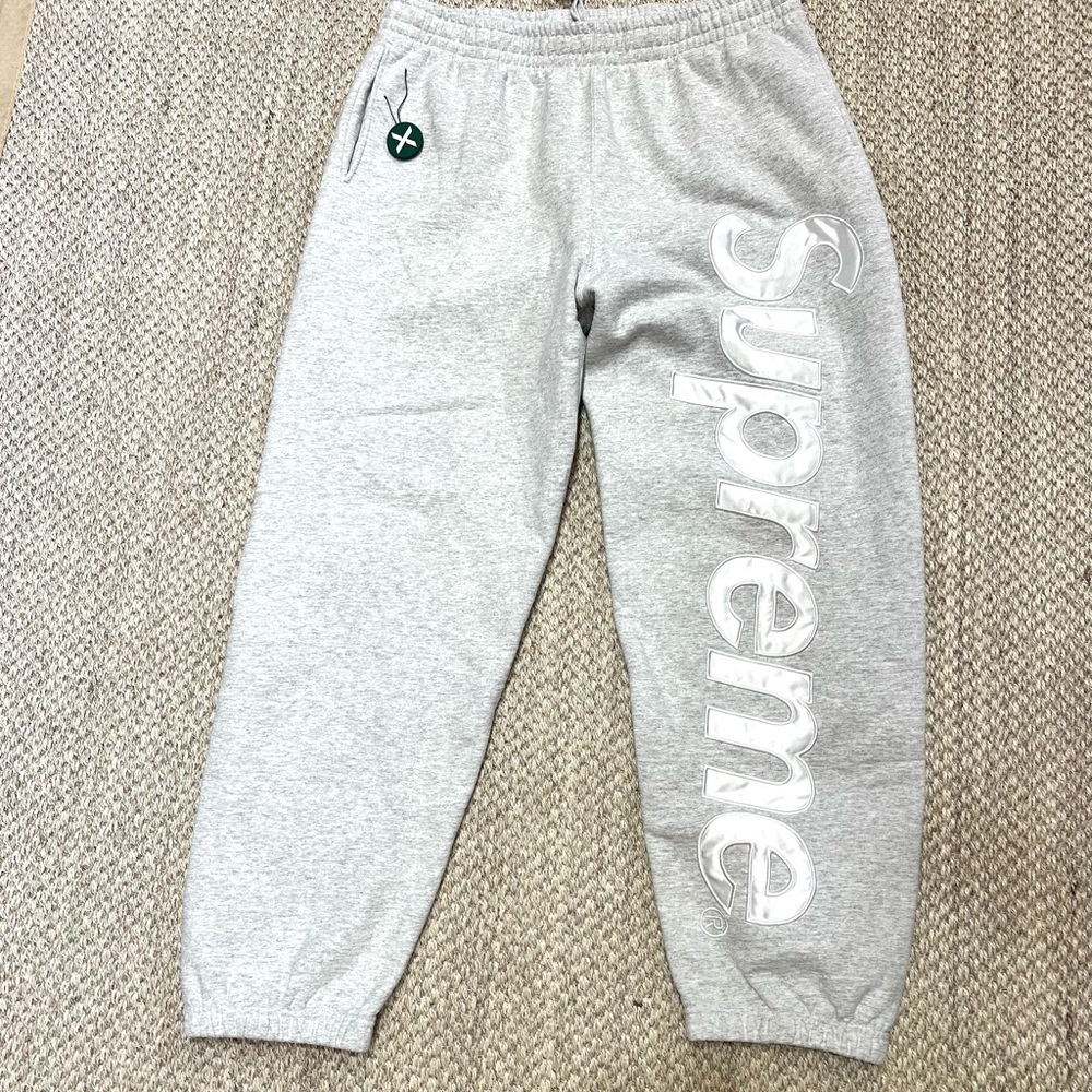 Supreme SATIN APPLIQUÉ SWEATPANTS GREY Size Large